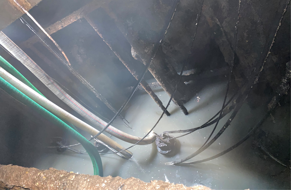 272江宁区商城污水池清运